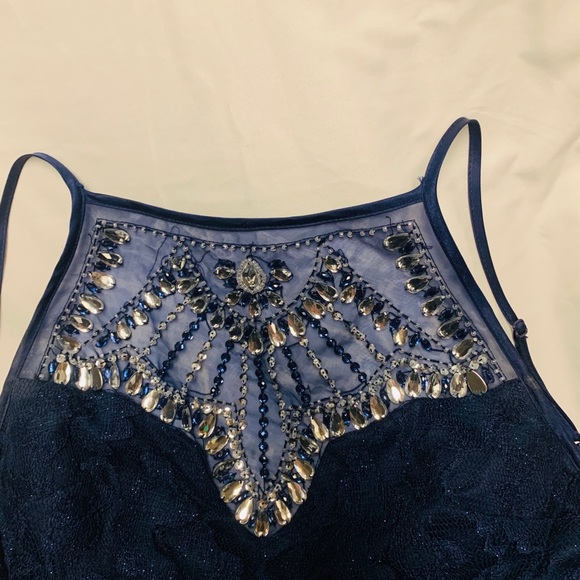 B. Darlin Prom or Formal Dress - Picture 2 of 5